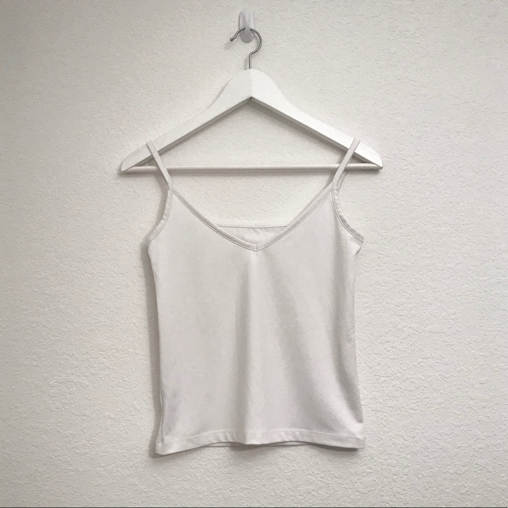 Basic White V-Neckline Cami Crop Top M